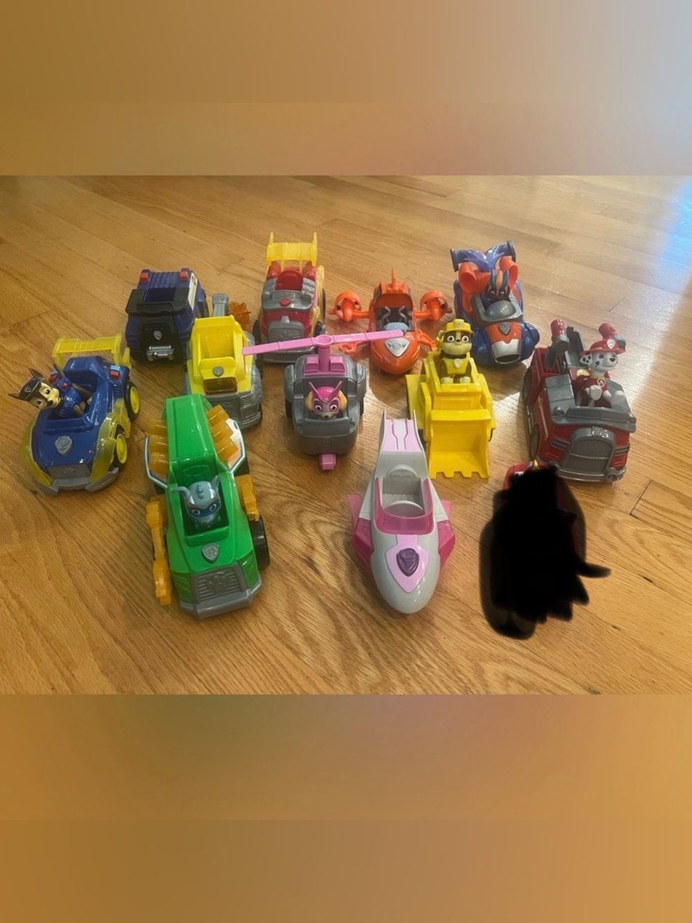 Large lot of paw patrol figure and vehicles